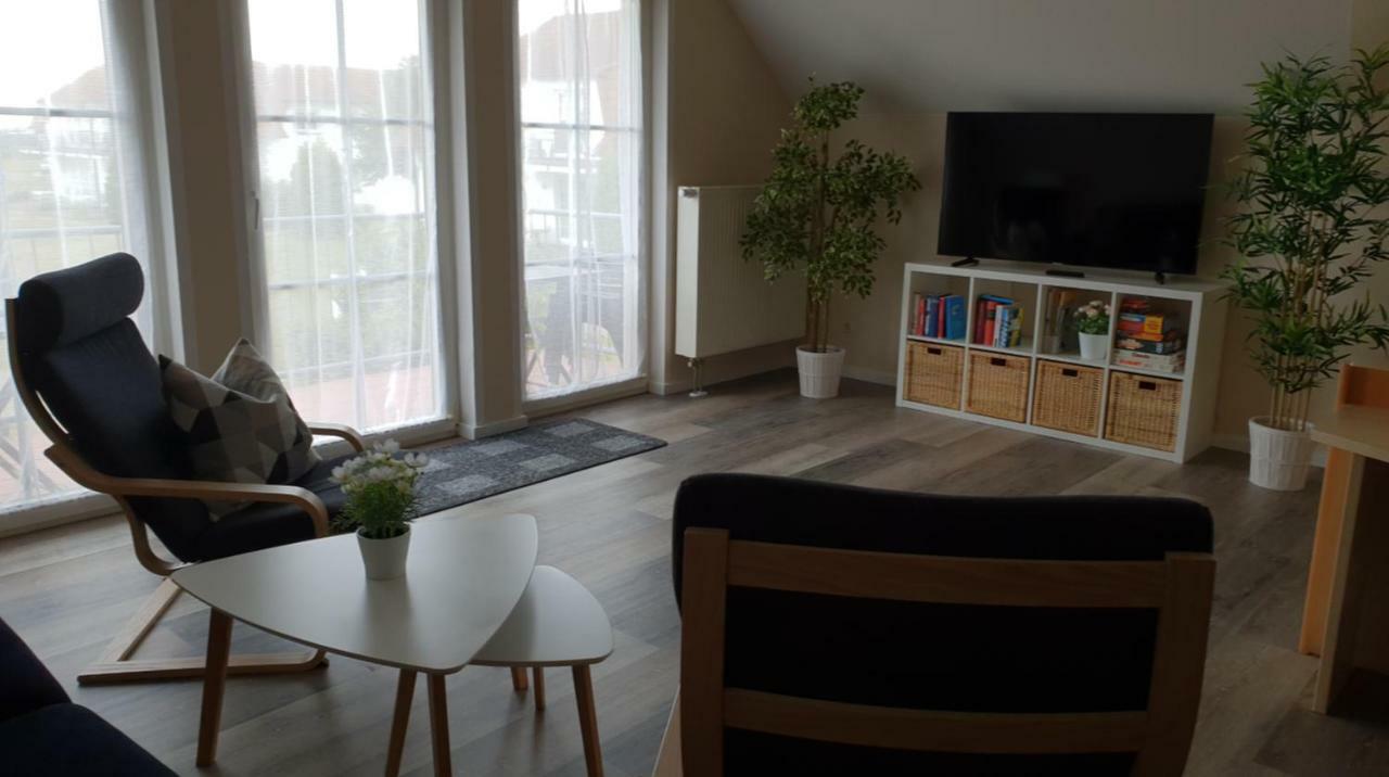 Ferienapartment Wiese & Meer Auf Ruegen Neddesitz Exteriör bild
