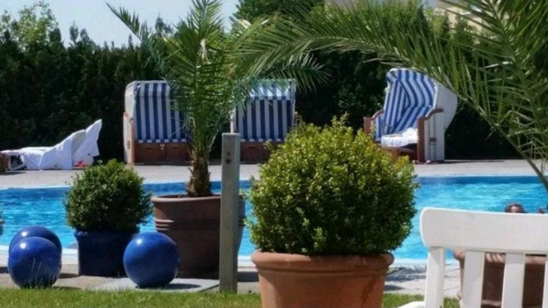 Ferienapartment Wiese & Meer Auf Ruegen Neddesitz Exteriör bild