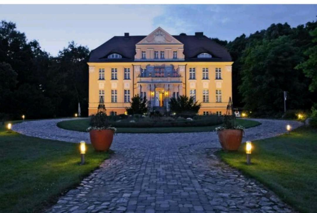 Ferienapartment Wiese & Meer Auf Ruegen Neddesitz Exteriör bild